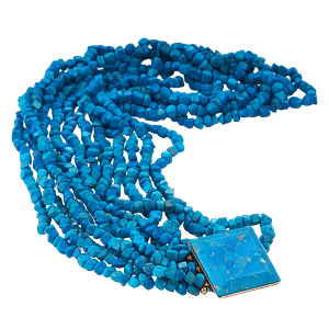 Collier Multi-Rangs en Éclats de Turquoise – Fermoir Carré Incrusté